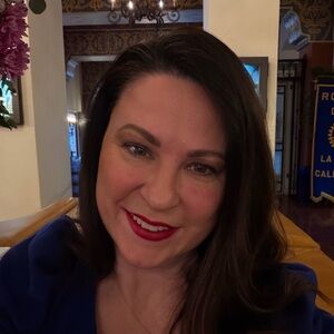 Meet your Posher, Angela